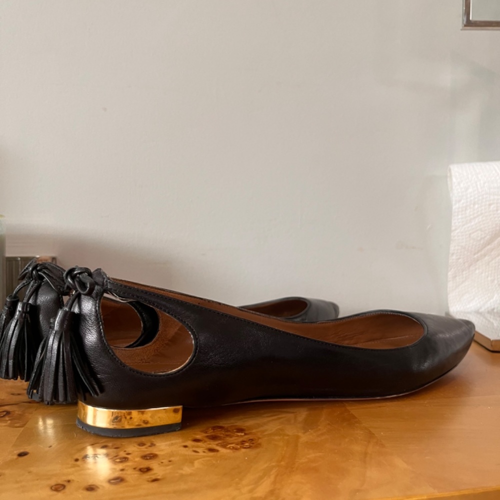 Aquazurra Leather Pointed Toe Tassel Flats *Authentic* EUR 38 - fits like 37.5